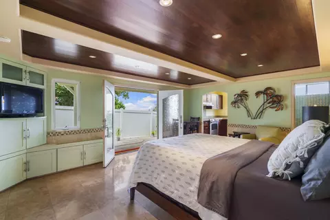 Bedroom - 39 Ka Dr, Kula, HI 96790 photo 4 of 6