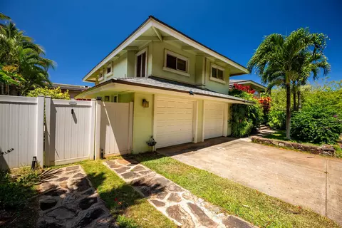 15 Hui Rd E, Lahaina, HI 96761