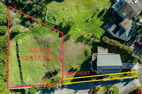 25 Hoihoi Pl #B, Kula, HI 96790