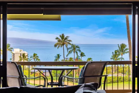 50 Puu Anoano St #706, Lahaina, HI 96761