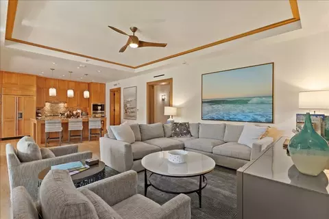 1 Bay Dr #5104, Lahaina, HI 96761