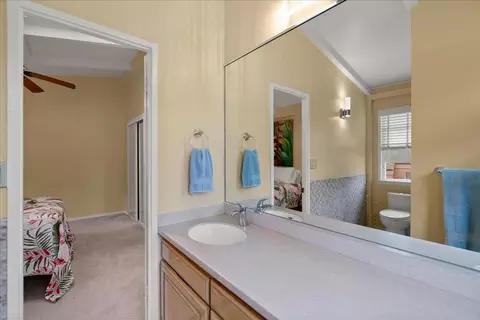 Bath - 35 Kau St, Kula, HI 96790 photo 3 of 4