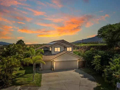 35 One Kea Pl, Wailuku, HI 96793