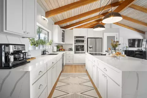 Kitchen - 14 Ka Dr, Kula, HI 96790 photo 4 of 5