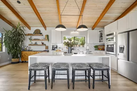 Kitchen - 14 Ka Dr, Kula, HI 96790 photo 2 of 5