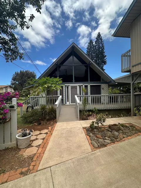 1421 Nuna Pl, Wailuku, HI 96793