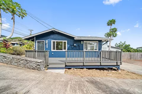2042 Kahekili Hwy #B, Wailuku, HI 96793