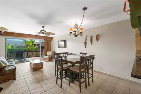 Dining - 4909 Lower Honoapiilani Rd #E2E, Lahaina, HI 96761 photo 2 of 3