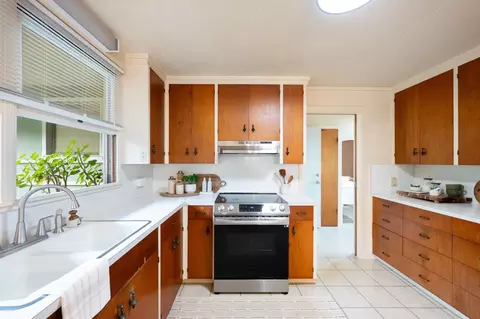 Kitchen - 408 Copp Rd, Kula, HI 96790 photo 4 of 4