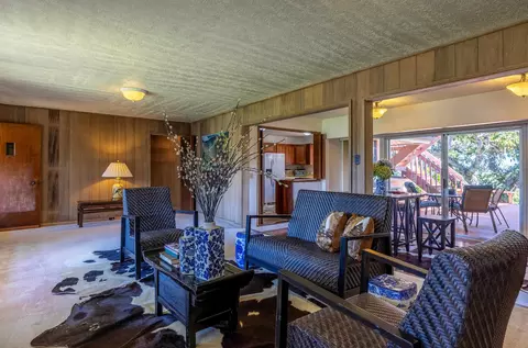 Living - 47 Ka Dr, Kula, HI 96790 photo 2 of 4