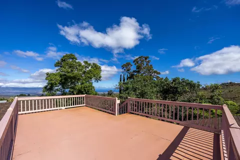 Exterior - 47 Ka Dr, Kula, HI 96790 photo 8 of 11