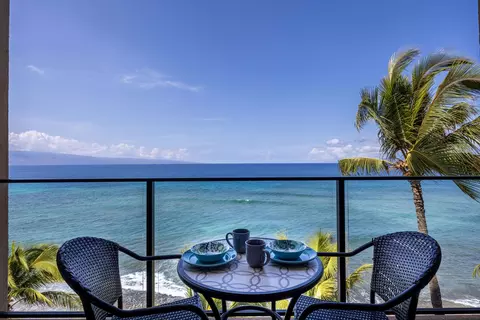 110 Kaanapali Shores Pl #612, Lahaina, HI 96761