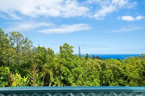 17 Door Of Faith Rd, Haiku, HI 96708