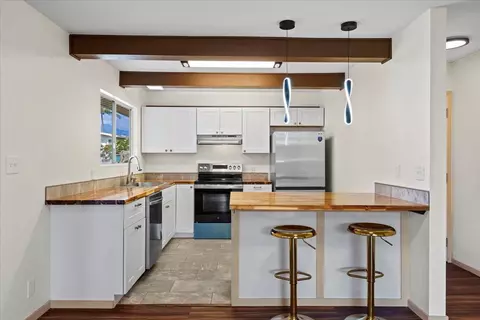 350 Kinaole Cir, Kihei, HI 96753