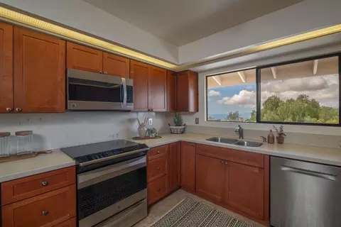 Kitchen - 358 Holopuni Rd, Kula, HI 96790 photo 1 of 3