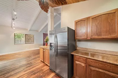 Kitchen - 12 Upper Kimo Dr, Kula, HI 96790 photo 2 of 5