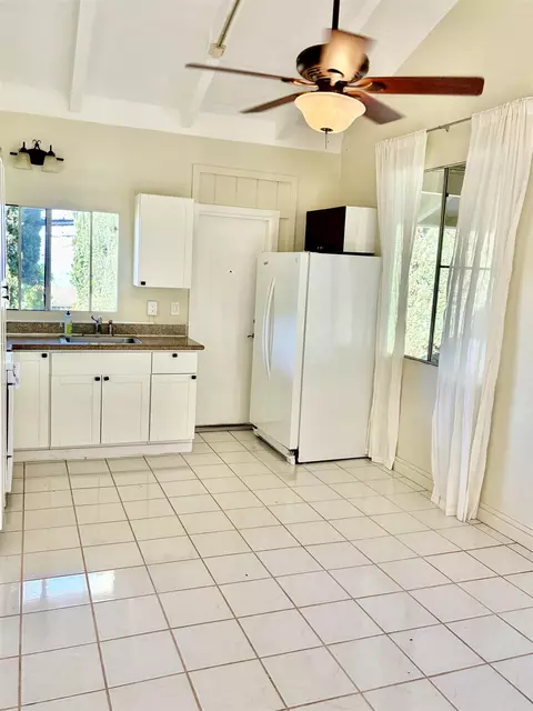 Kitchen - 12 Upper Kimo Dr, Kula, HI 96790 photo 4 of 5