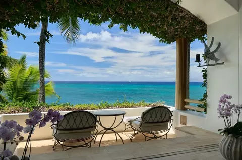 51 Hui Rd E, Lahaina, HI 96761