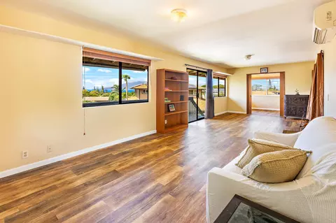 Living - 31 Pualu Loop, Lahaina, HI 96761 photo 3 of 5
