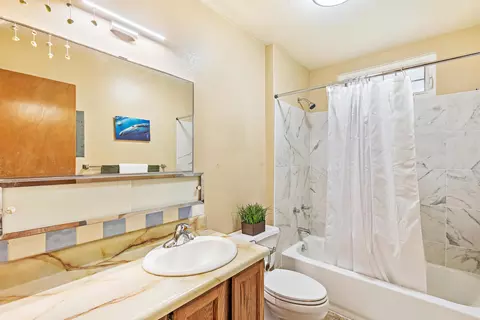 Bath - 31 Pualu Loop, Lahaina, HI 96761 photo 2 of 4
