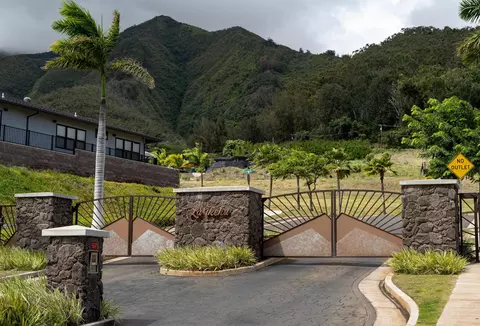 20 N Laikeha Pl #18, Wailuku, HI 96793