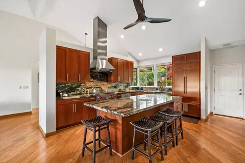 Kitchen - 33 Uau Pl, Kula, HI 96790 photo 2 of 6