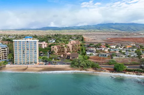 4242 Lower Honoapiilani Rd #E304, Lahaina, HI 96761