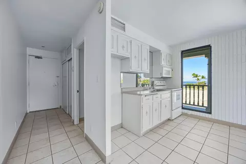 475 Front St #334, Lahaina, HI 96761