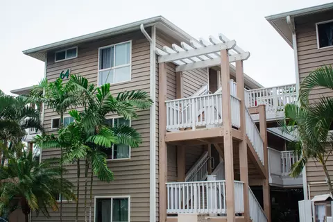 64 Kunihi Ln #324, Kahului, HI 96732