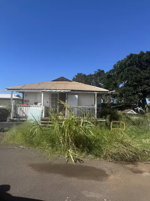 1182 Freitas Pl #A, Makawao, HI 96768