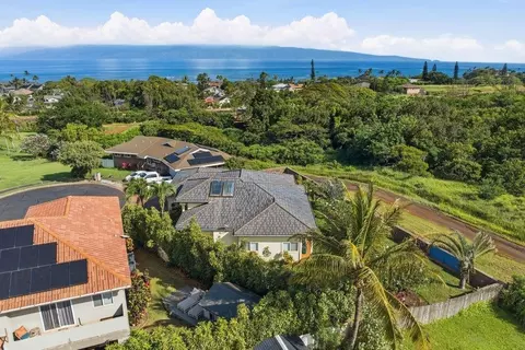 18 Areca Pl, Lahaina, HI 96761