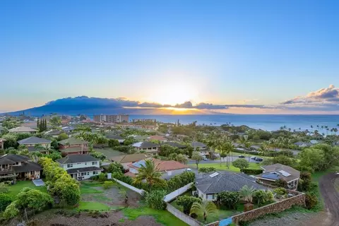 18 Areca Pl, Lahaina, HI 96761