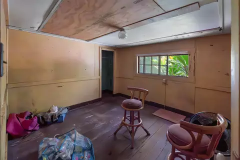 Bedroom - 262 Wailua Rd, Hana, HI 96713 photo 3 of 4