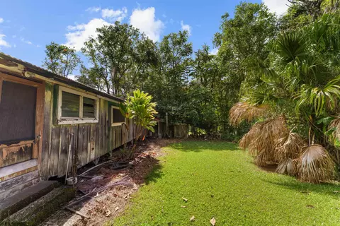Exterior - 262 Wailua Rd, Hana, HI 96713 photo 7 of 13