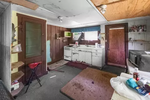 Kitchen - 262 Wailua Rd, Hana, HI 96713 photo 1 of 1