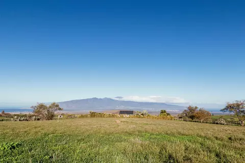 182 Hoomaikai Pl UNIT B, Kula, HI 96790