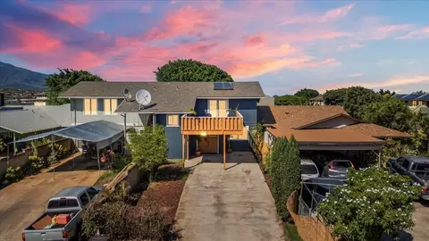 180 Hoomoku St, Kahului, HI 96732