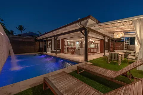 55 Kai Pl, Paia, HI 96779