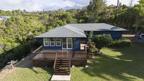 1139 Kauhikoa Rd #A, Haiku, HI 96708