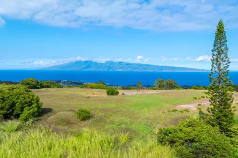 242 Keoawa St #22, Lahaina, HI 96761