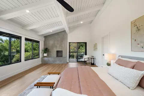 Bedroom - 965 Hog Back Rd, Haiku, HI 96708 photo 2 of 4