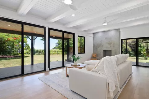 Living - 965 Hog Back Rd, Haiku, HI 96708 photo 2 of 4