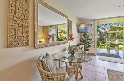Dining - 5315 Lower Honoapiilani Rd #E-141, Lahaina, HI 96761 photo 1 of 2