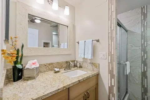 Bath - 5315 Lower Honoapiilani Rd #E-141, Lahaina, HI 96761 photo 3 of 4