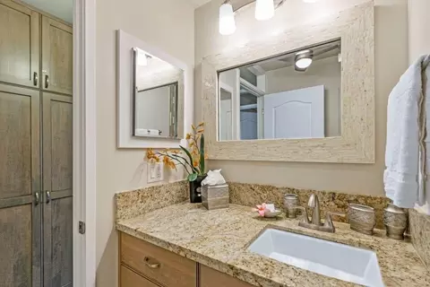 Bath - 5315 Lower Honoapiilani Rd #E-141, Lahaina, HI 96761 photo 2 of 4