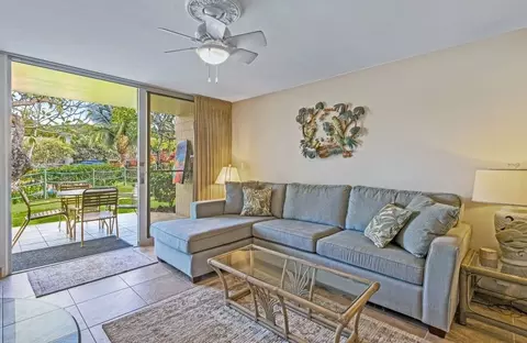 Living - 5315 Lower Honoapiilani Rd #E-141, Lahaina, HI 96761 photo 3 of 4