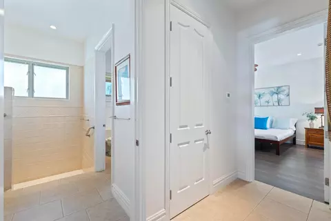 Entry Way - 232 Crestview Rd, Lahaina, HI 96761 photo 2 of 2
