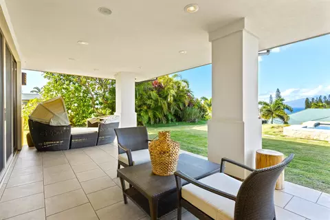 Exterior - 232 Crestview Rd, Lahaina, HI 96761 photo 4 of 8