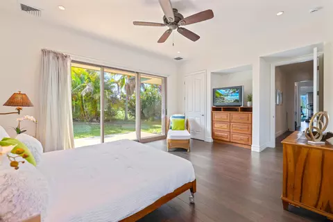Bedroom - 232 Crestview Rd, Lahaina, HI 96761 photo 5 of 8