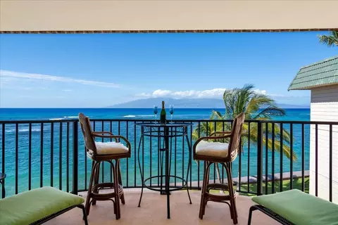 4471 Lower Honoapiilani Rd #407, Lahaina, HI 96761